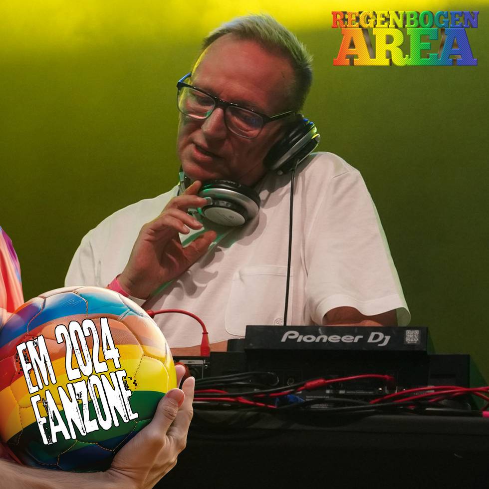 Fanzone_DirkVox.jpg Fanzone_DirkVox.jpg
